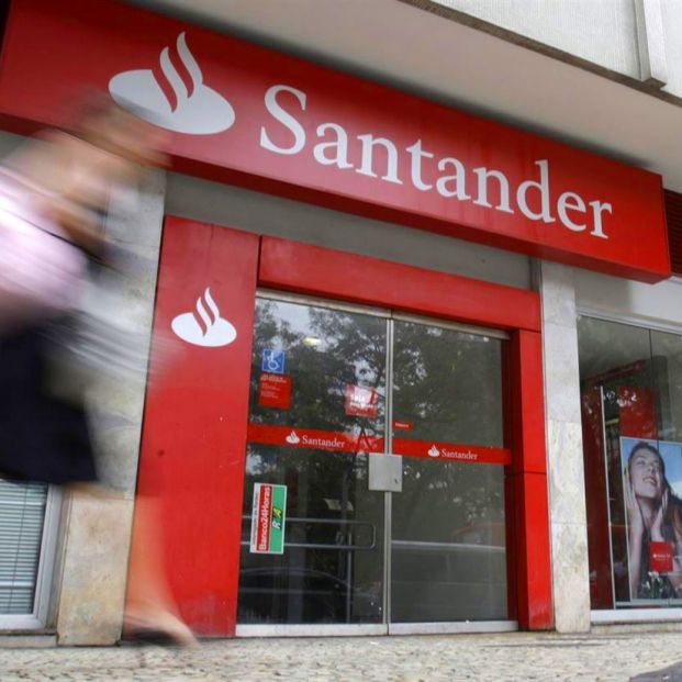 Banco Santander presenta su oferta final del ERE: prejubilaciones con el 75% del salario