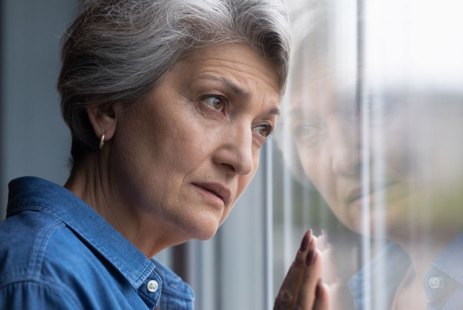 Descubren por qué los síntomas del alzhéimer aparecen antes de la pérdida de memoria