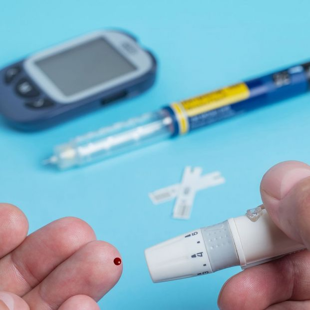 Descubren cómo medir la glucosa sin sacar sangre a los pacientes