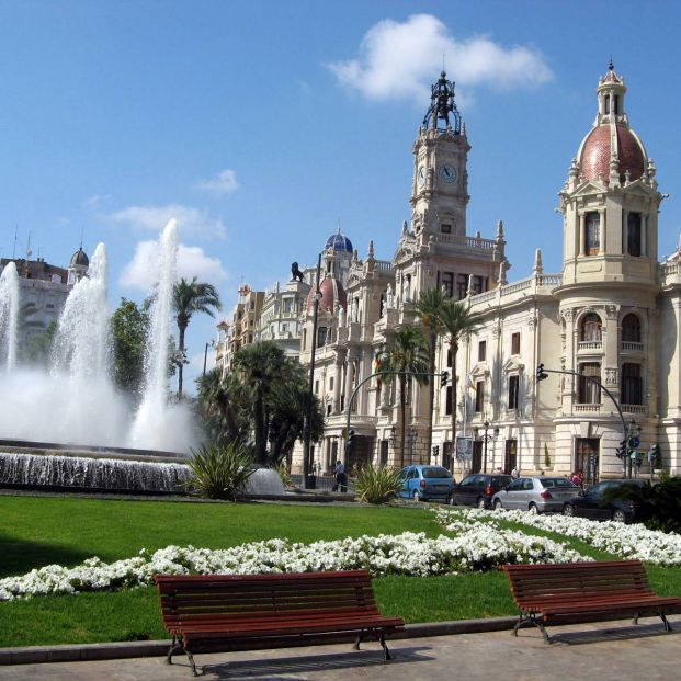 El 20 de marzo la plaza del Ayuntamiento de Valencia se abrirá definitivamente a los peatones