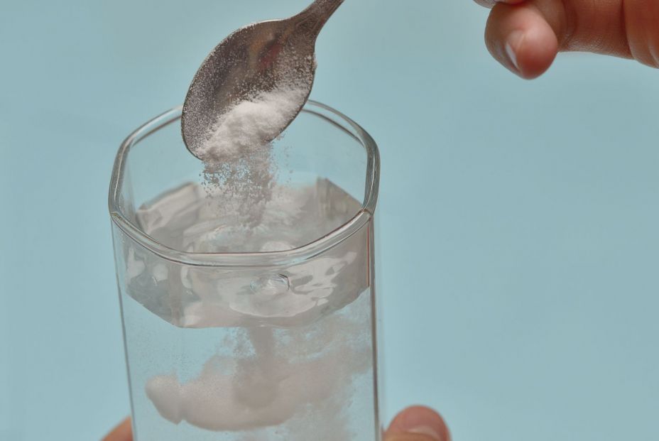 Bicarbonato de sodio con agua
