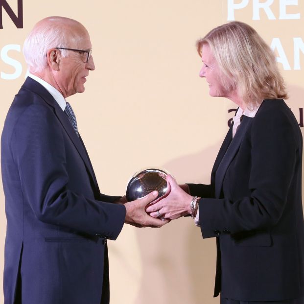 José Antonio Tazón recoge el Premio Manuel Olivencia al Buen Gobierno Corporativo de la Fundación Cuatrecasas 