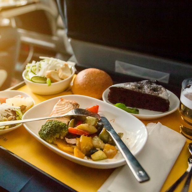La comida en los aviones (Bigstock)