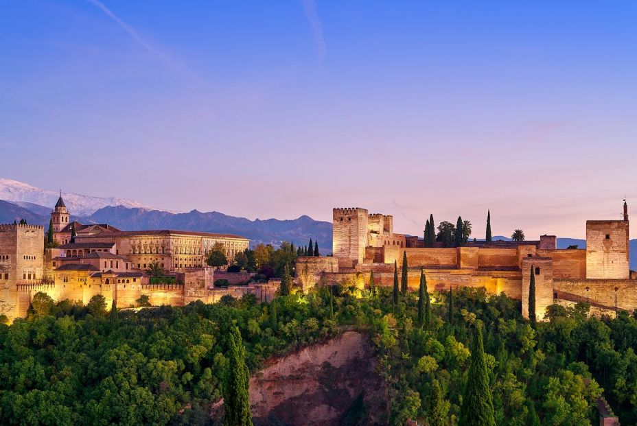 Alhambra fortress sunset in Gr 277794025