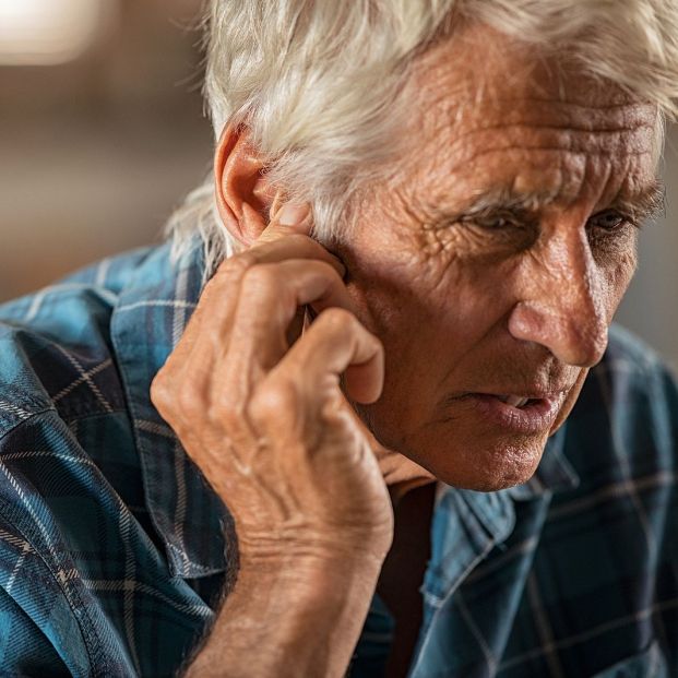 La presbiacusia o pérdida de audición relacionada con la edad