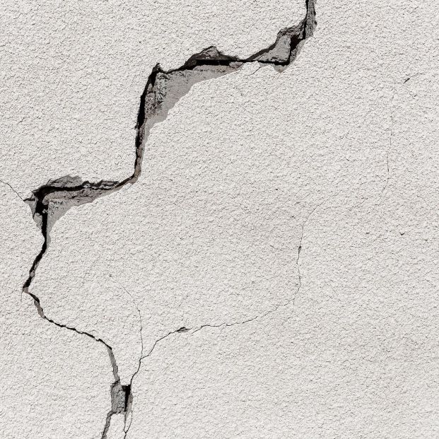 Qué hacer si hay grietas en la pared de tu hogar: tipos y cómo repararlas