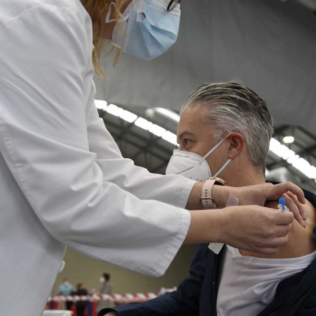 España suspende durante 15 días la vacunación con AstraZeneca