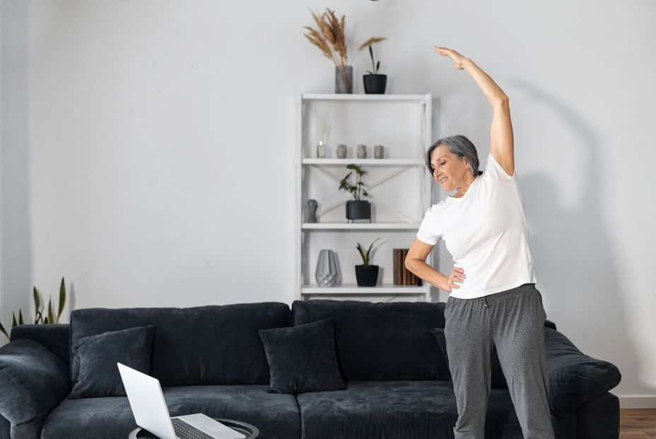 Webconsultas: web de salud y bienestar - Ejercicios para activar la  circulación en casa. Estar muchas horas en casa sin moverse del sofá puede  pasar factura a la circulación de las piernas.