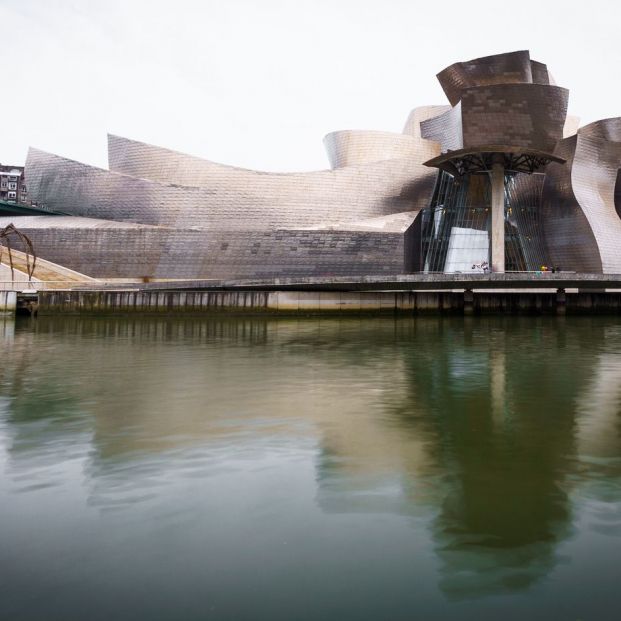 Museo Guggenheim en Bilbao (BigStock)