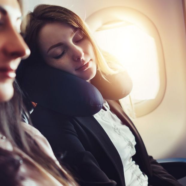 Consejos para dormir en el avión