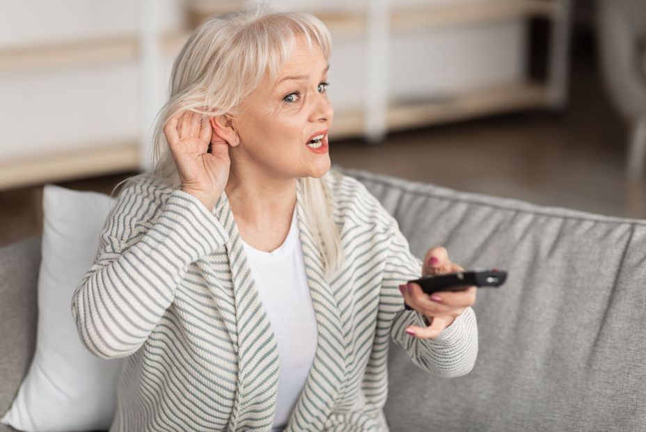 Maneras de adaptar el hogar cuando se tiene baja audición